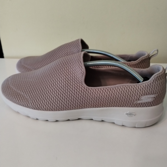 Skechers Women's  Goga Max sneakers - Picture 6 of 11